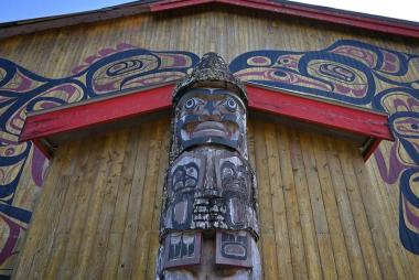 House Post in front of longhouse
